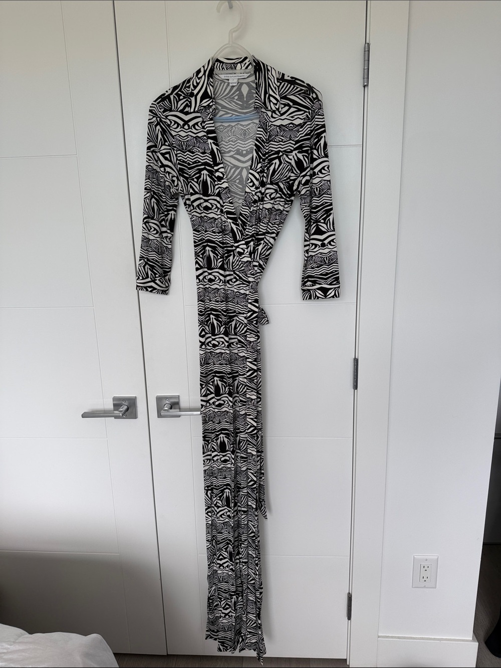 Diane Von Furstenberg Black and White Printed Wrap Dress